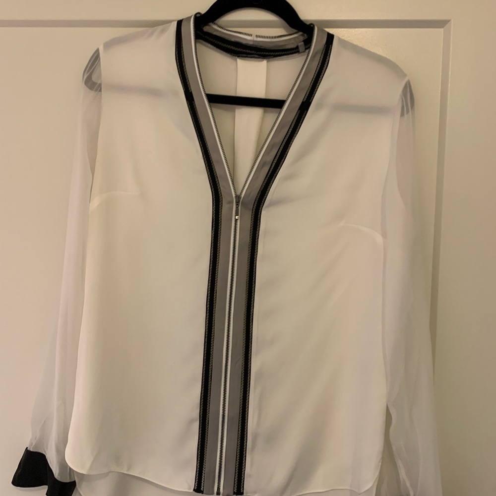 Elie Tahari blouse‎